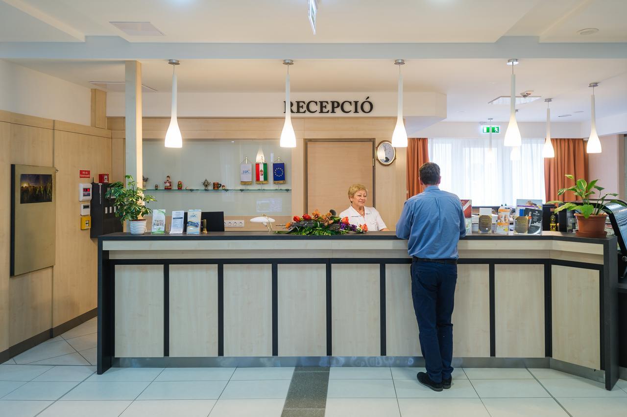Harkányi Psoriasis Centrum Bagian luar foto