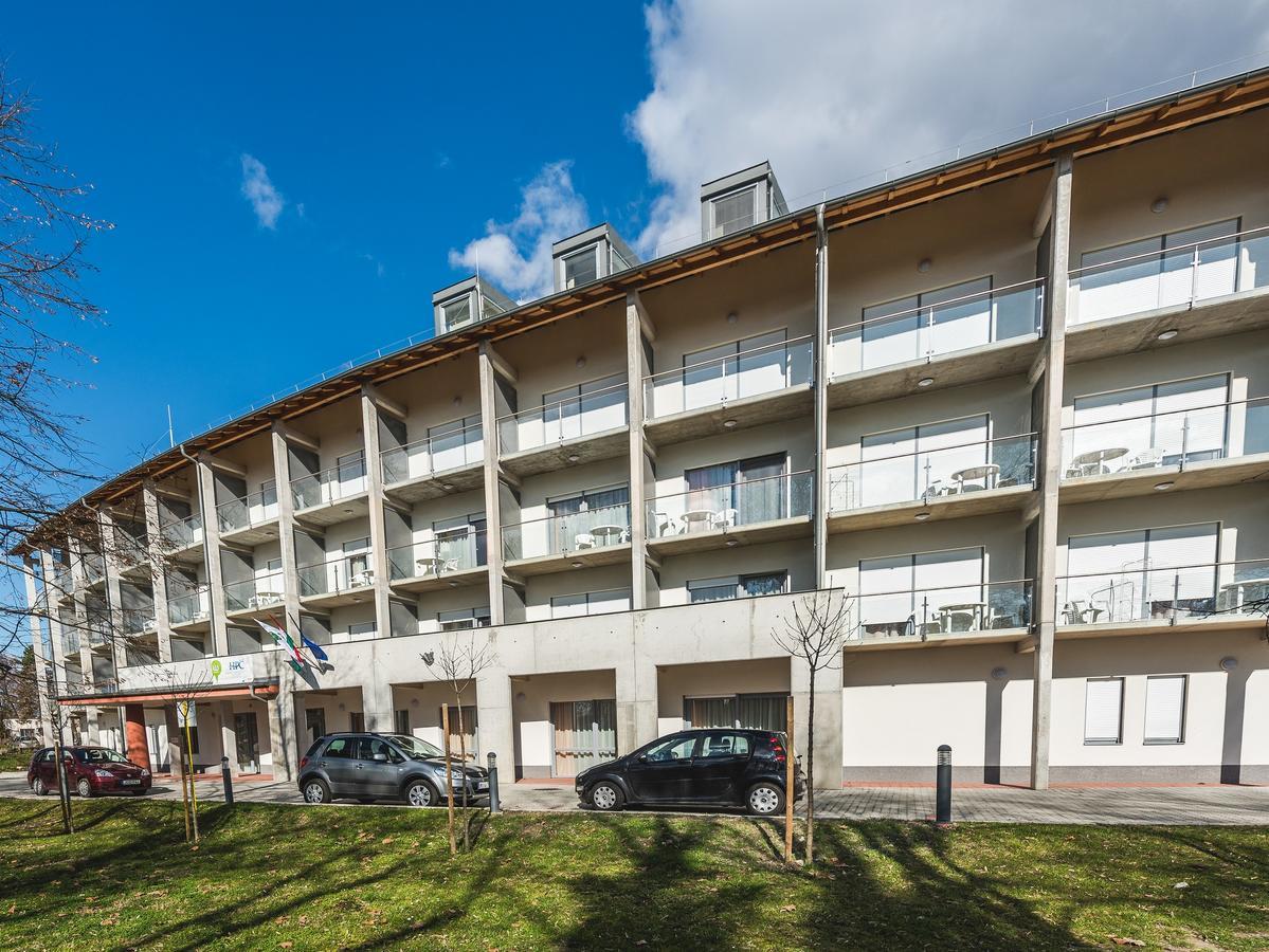 Harkányi Psoriasis Centrum Bagian luar foto