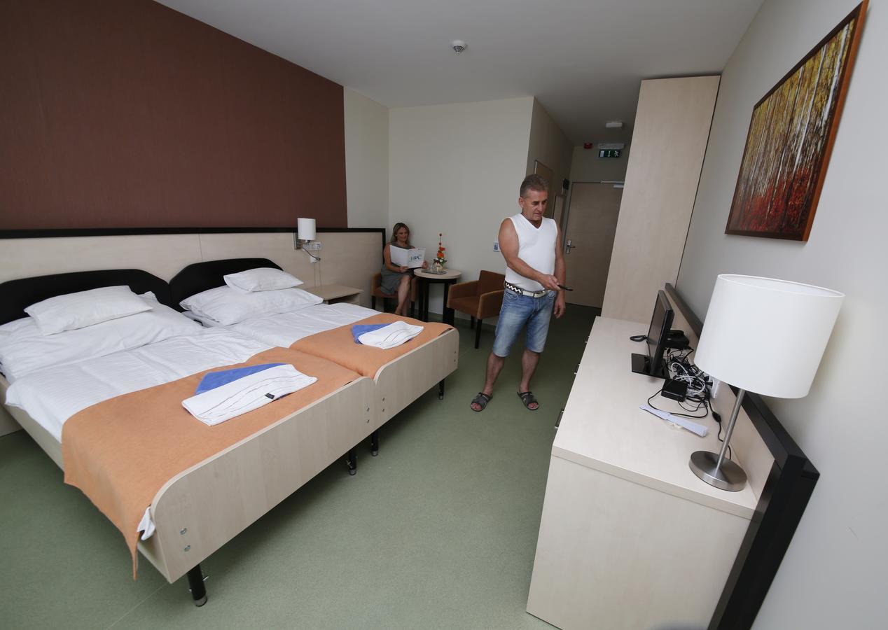 Harkányi Psoriasis Centrum Bagian luar foto